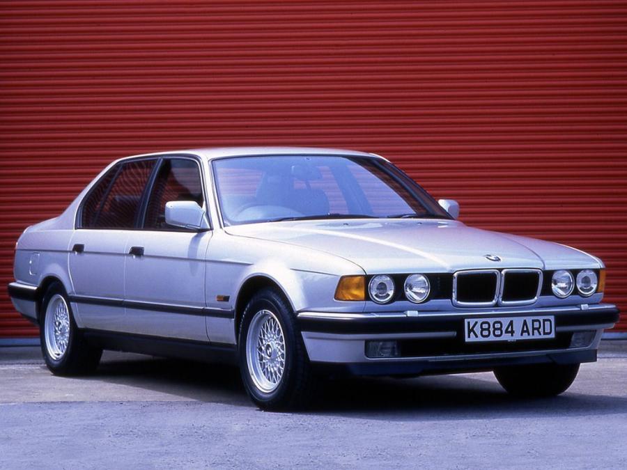  BMW 750iL 1987 года  (UK) (фото 3 из 5)